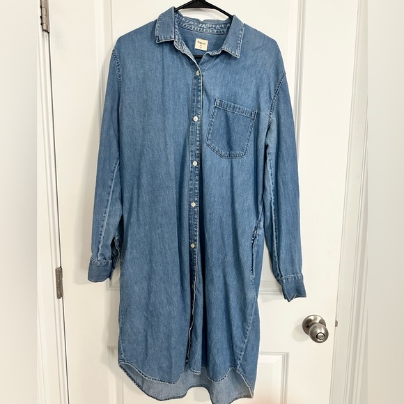 GAP Dresses & Skirts - GAP Medium Tall Denim Dress.